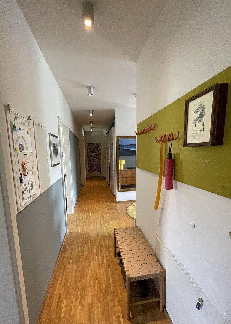 Prenájom bytu 4-izbový 125 m², Eschengraben 22, Berlin, Berlín Prenájom bytu 4-izbový 125 m², Eschengraben 22, Berlin, Berlín