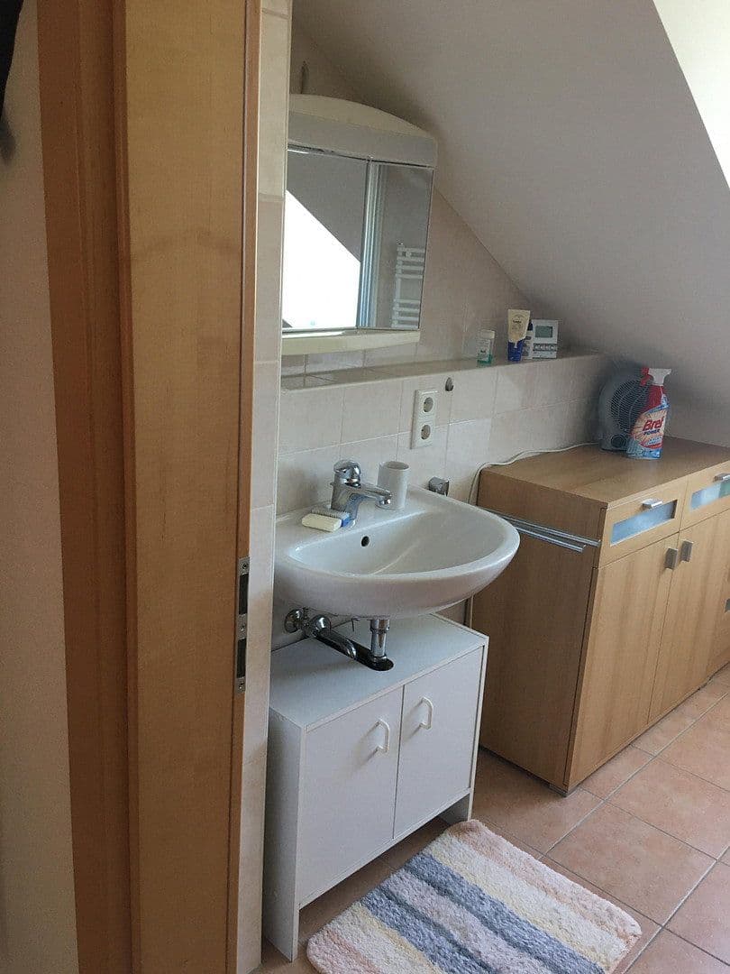 Prenájom bytu 5-izbový 126 m², Elkofener Weg 23, Grafing, Bavorsko Prenájom bytu 5-izbový 126 m², Elkofener Weg 23, Grafing, Bavorsko