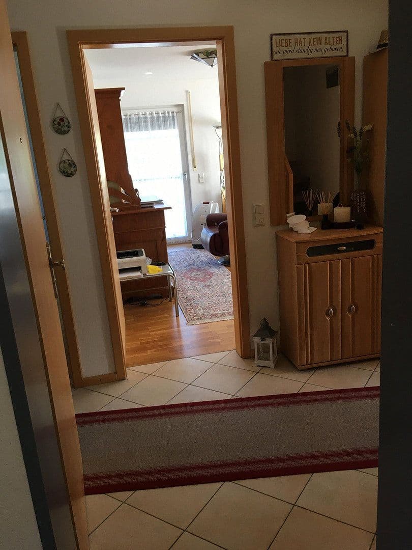 Prenájom bytu 5-izbový 126 m², Elkofener Weg 23, Grafing, Bavorsko Prenájom bytu 5-izbový 126 m², Elkofener Weg 23, Grafing, Bavorsko