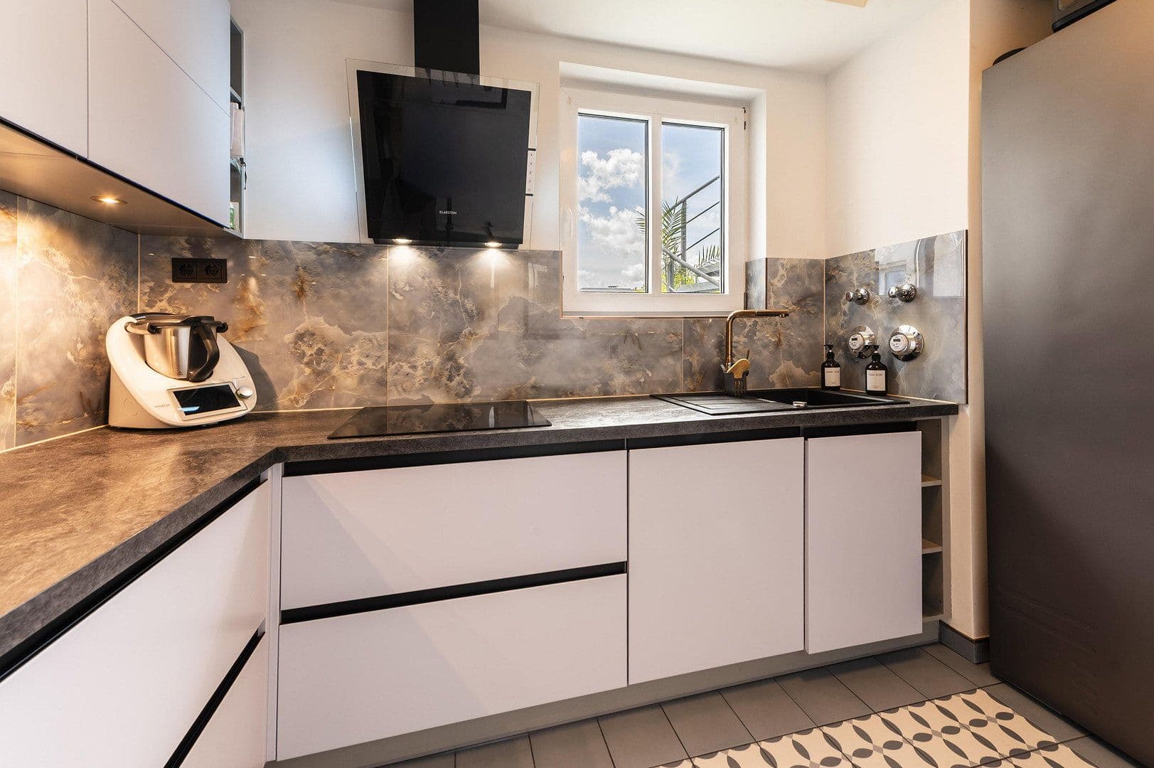 Predaj bytu 3-izbový 86 m², Dresden, Sasko Predaj bytu 3-izbový 86 m², Dresden, Sasko