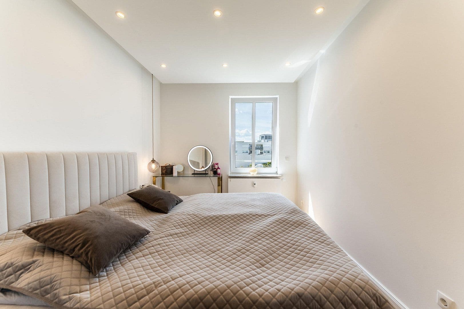Predaj bytu 3-izbový 86 m², Dresden, Sasko Predaj bytu 3-izbový 86 m², Dresden, Sasko