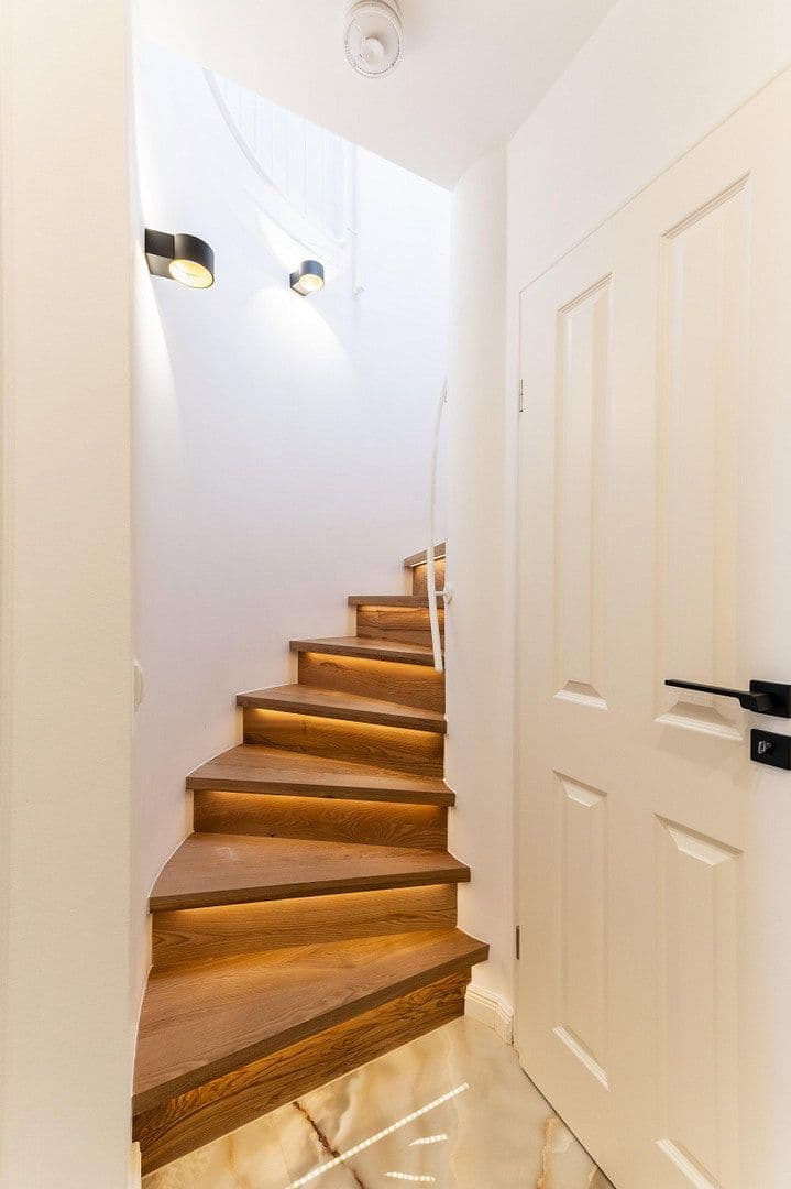 Predaj bytu 3-izbový 86 m², Dresden, Sasko Predaj bytu 3-izbový 86 m², Dresden, Sasko