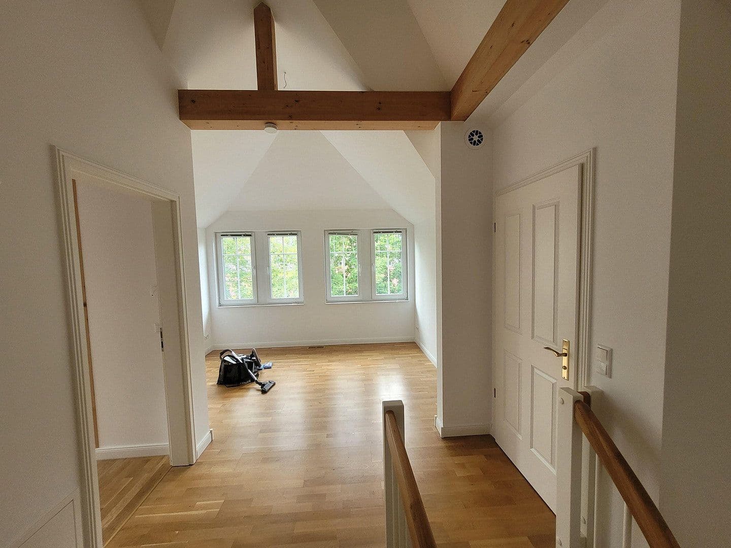 Predaj bytu 5-izbový 113 m², Genovevastraße 6, Berlin, Berlín Predaj bytu 5-izbový 113 m², Genovevastraße 6, Berlin, Berlín