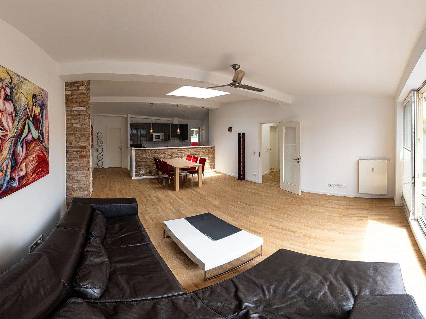 Predaj bytu 3-izbový 107 m², Berlin, Berlín Predaj bytu 3-izbový 107 m², Berlin, Berlín