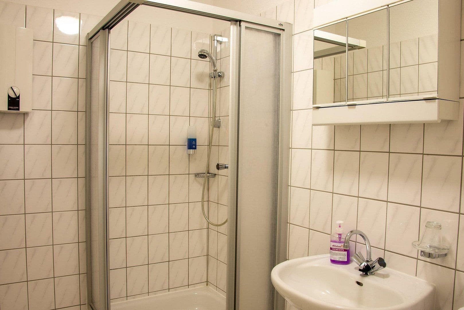 Prenájom bytu 3-izbový 114 m², Steinbergstr. 3, Leipzig OT Holzhausen, Sasko Prenájom bytu 3-izbový 114 m², Steinbergstr. 3, Leipzig OT Holzhausen, Sasko