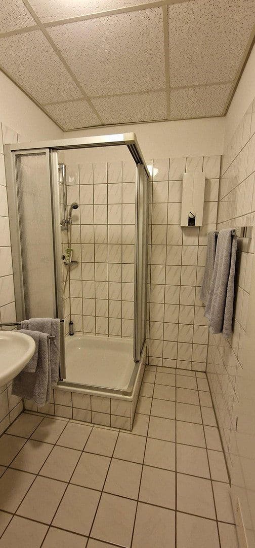Prenájom bytu 3-izbový 114 m², Steinbergstr. 3, Leipzig OT Holzhausen, Sasko Prenájom bytu 3-izbový 114 m², Steinbergstr. 3, Leipzig OT Holzhausen, Sasko