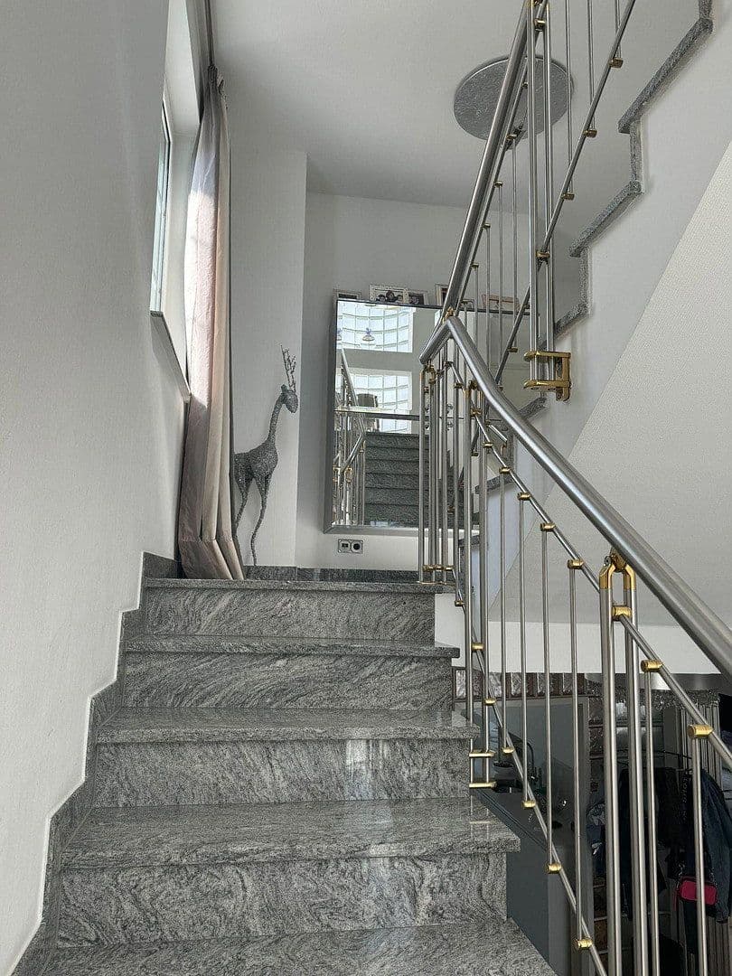 Predaj domu 340 m², pozemok 488 m², Frechen, Severné Porýnie - Westfálsko Predaj domu 340 m², pozemok 488 m², Frechen, Severné Porýnie - Westfálsko