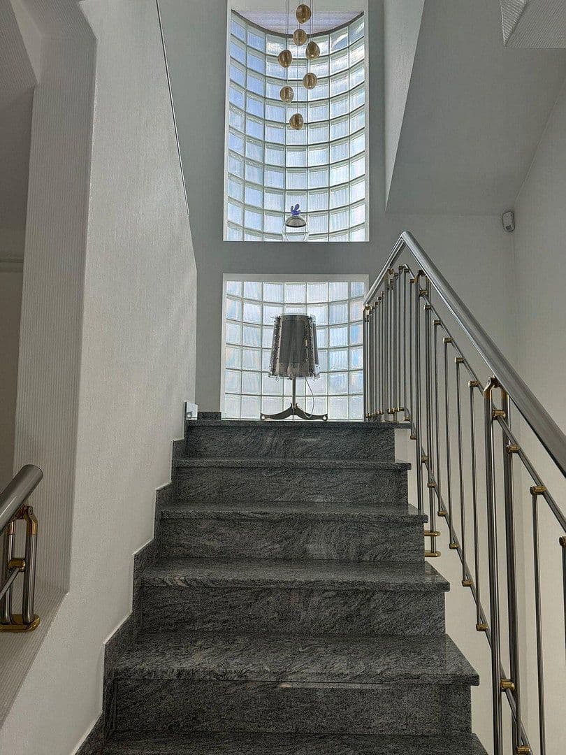 Predaj domu 340 m², pozemok 488 m², Frechen, Severné Porýnie - Westfálsko Predaj domu 340 m², pozemok 488 m², Frechen, Severné Porýnie - Westfálsko