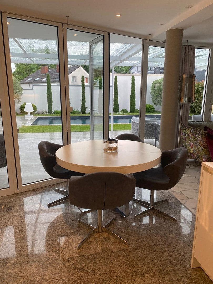 Predaj domu 340 m², pozemok 488 m², Frechen, Severné Porýnie - Westfálsko Predaj domu 340 m², pozemok 488 m², Frechen, Severné Porýnie - Westfálsko