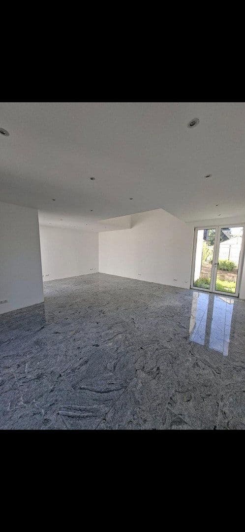 Predaj domu 153 m², pozemok 330 m², Castrop-Rauxel, Severné Porýnie - Westfálsko Predaj domu 153 m², pozemok 330 m², Castrop-Rauxel, Severné Porýnie - Westfálsko
