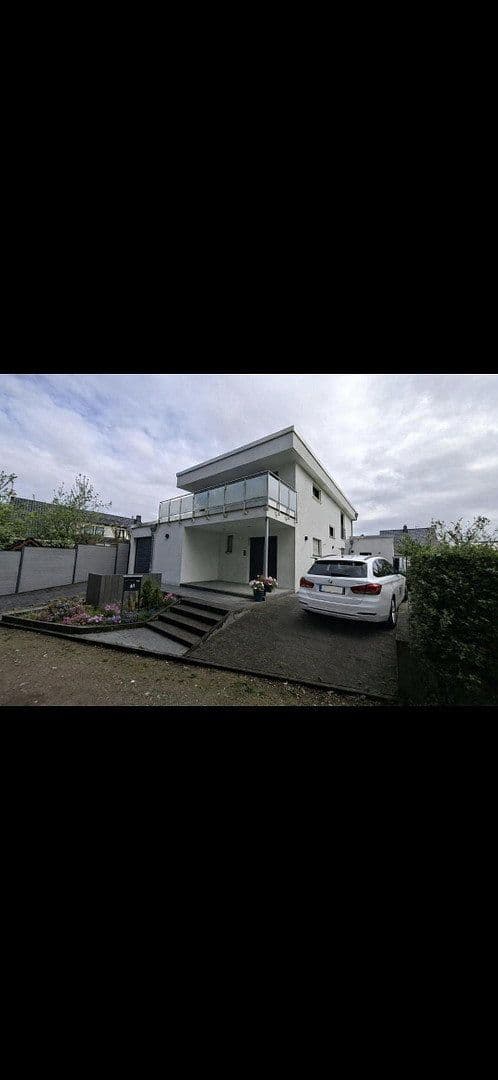 Predaj domu 153 m², pozemok 330 m², Castrop-Rauxel, Severné Porýnie - Westfálsko Predaj domu 153 m², pozemok 330 m², Castrop-Rauxel, Severné Porýnie - Westfálsko