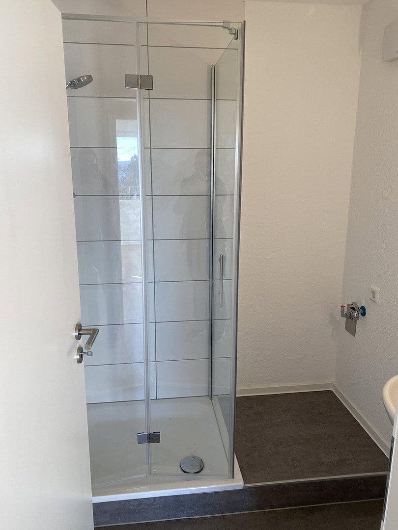 Prenájom bytu 1-izbový 35 m², Linkenheim-Hochstetten, Bádensko-Wurttembersko Prenájom bytu 1-izbový 35 m², Linkenheim-Hochstetten, Bádensko-Wurttembersko