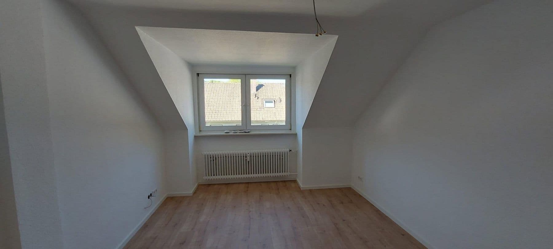 Prenájom bytu 2-izbový 62 m², Hasencleverstr. 18, Solingen, Severné Porýnie - Westfálsko Prenájom bytu 2-izbový 62 m², Hasencleverstr. 18, Solingen, Severné Porýnie - Westfálsko
