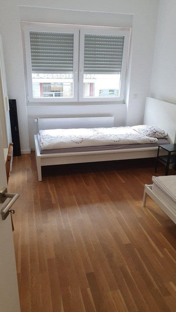 Prenájom bytu 4-izbový 100 m², Hanau, Hesensko Prenájom bytu 4-izbový 100 m², Hanau, Hesensko