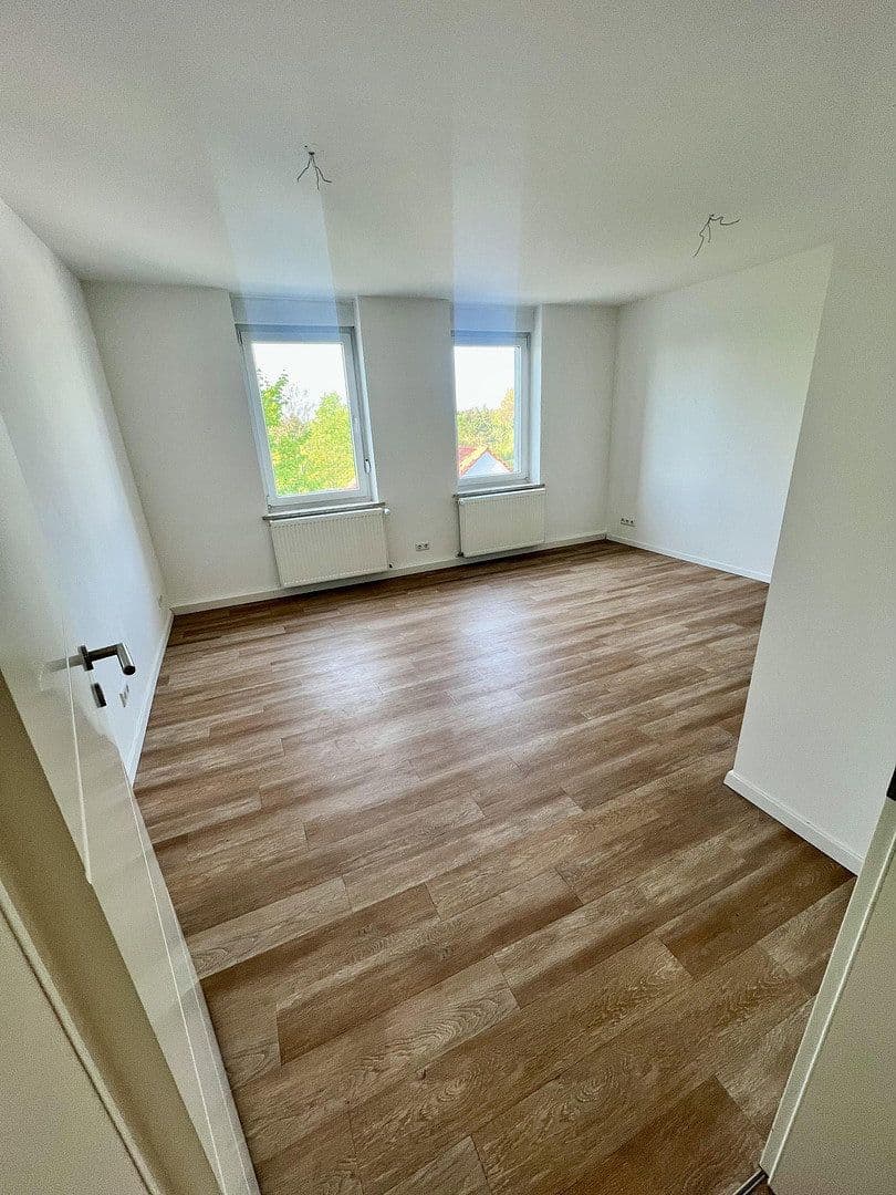 Prenájom bytu 4-izbový 106 m², Stötteritzer Landstraße 30, Leipzig, Sasko Prenájom bytu 4-izbový 106 m², Stötteritzer Landstraße 30, Leipzig, Sasko