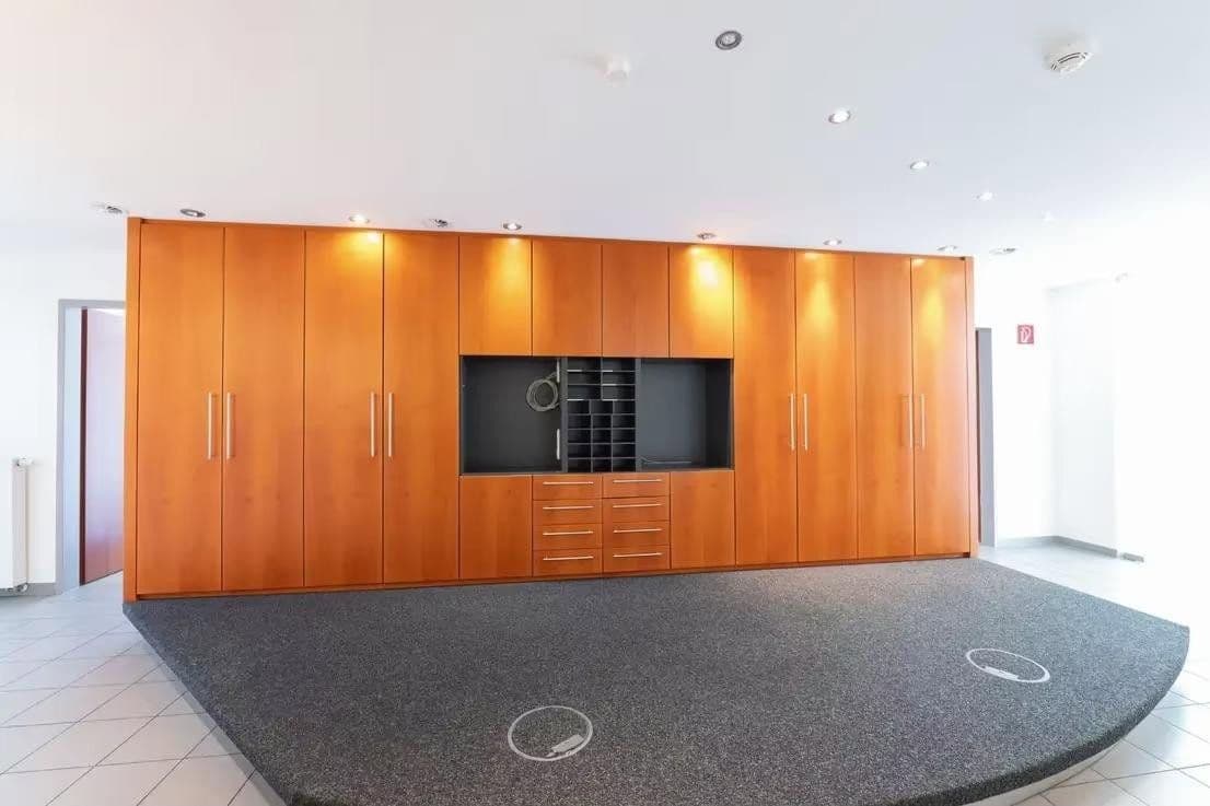 Prenájom kancelárie 214 m², Bahnhofsplatz 6, Koblenz, Porýnie-Falcko Prenájom kancelárie 214 m², Bahnhofsplatz 6, Koblenz, Porýnie-Falcko