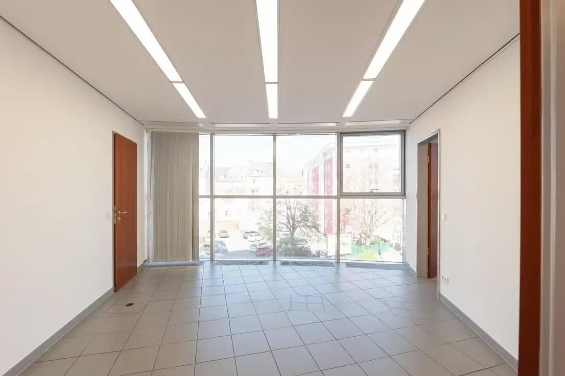 Prenájom kancelárie 214 m², Bahnhofsplatz 6, Koblenz, Porýnie-Falcko Prenájom kancelárie 214 m², Bahnhofsplatz 6, Koblenz, Porýnie-Falcko