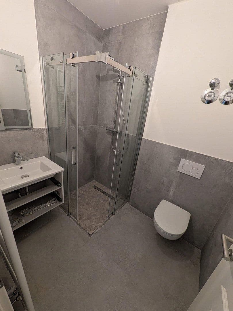 Prenájom bytu 2-izbový 76 m², Kirchstraße 6, Rüdesheim am Rhein, Hesensko Prenájom bytu 2-izbový 76 m², Kirchstraße 6, Rüdesheim am Rhein, Hesensko