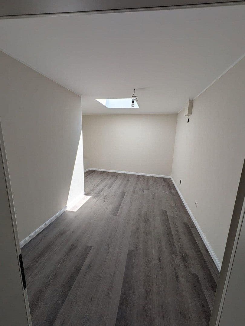 Prenájom bytu 2-izbový 76 m², Kirchstraße 6, Rüdesheim am Rhein, Hesensko Prenájom bytu 2-izbový 76 m², Kirchstraße 6, Rüdesheim am Rhein, Hesensko