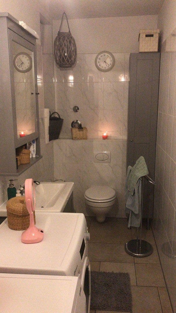 Prenájom bytu 3-izbový 74 m², Hülserstr 88, Krefeld, Severné Porýnie - Westfálsko Prenájom bytu 3-izbový 74 m², Hülserstr 88, Krefeld, Severné Porýnie - Westfálsko