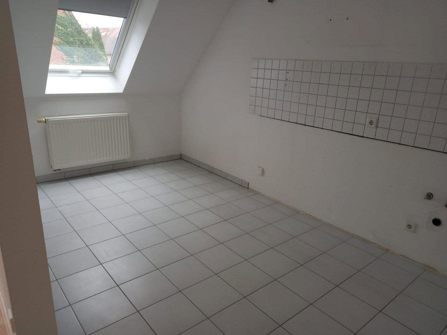 Prenájom bytu 3-izbový 85 m², Finkenbergstr. 6, Heilbronn-Biberach, Bádensko-Wurttembersko Prenájom bytu 3-izbový 85 m², Finkenbergstr. 6, Heilbronn-Biberach, Bádensko-Wurttembersko