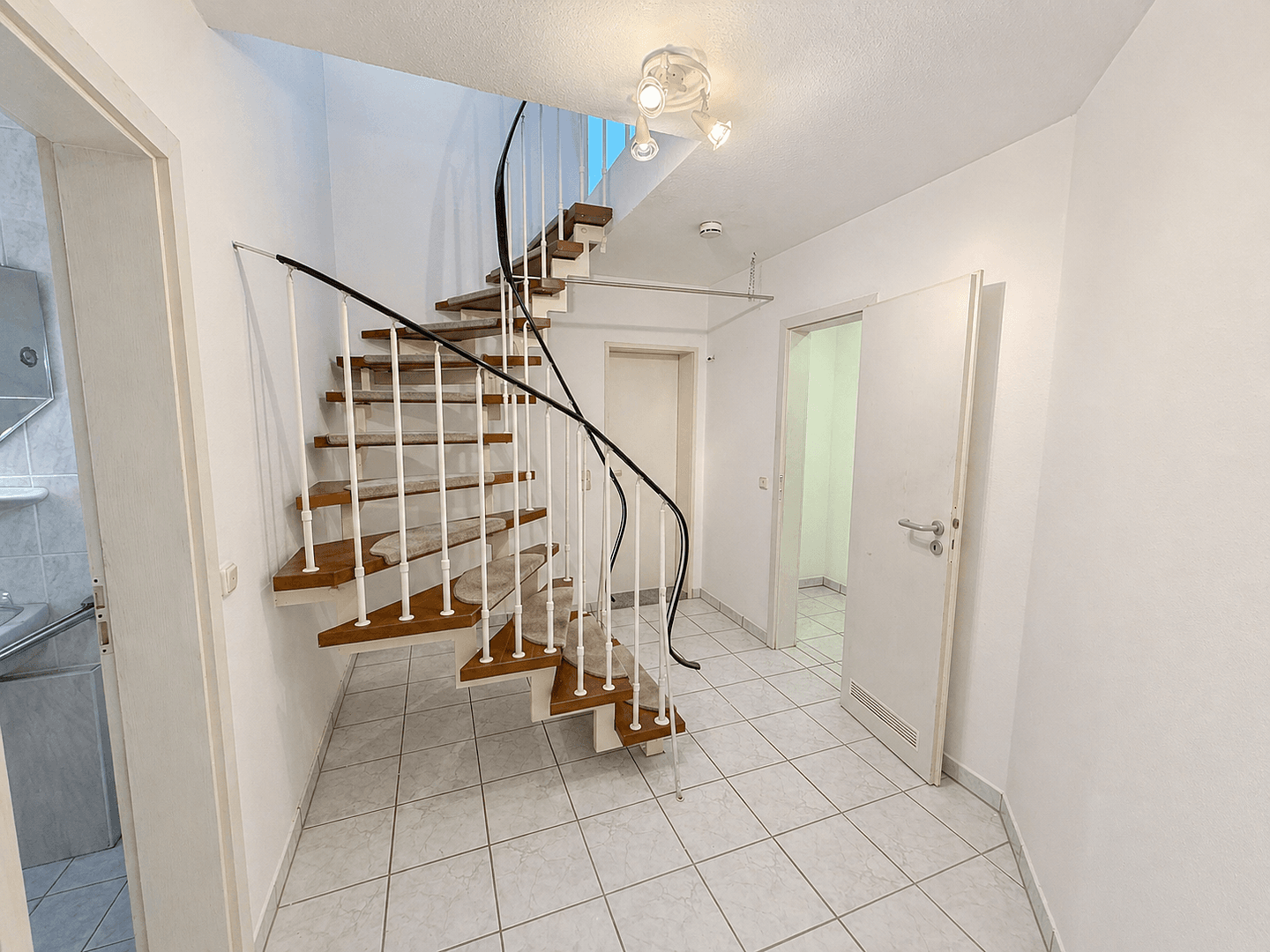 Predaj bytu 3-izbový 95 m², Neu-Anspach, Hesensko Predaj bytu 3-izbový 95 m², Neu-Anspach, Hesensko