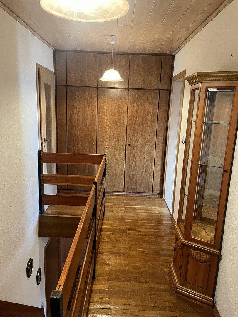 Predaj domu 138 m², pozemok 254 m², Halle, Sasko-Anhaltsko Predaj domu 138 m², pozemok 254 m², Halle, Sasko-Anhaltsko