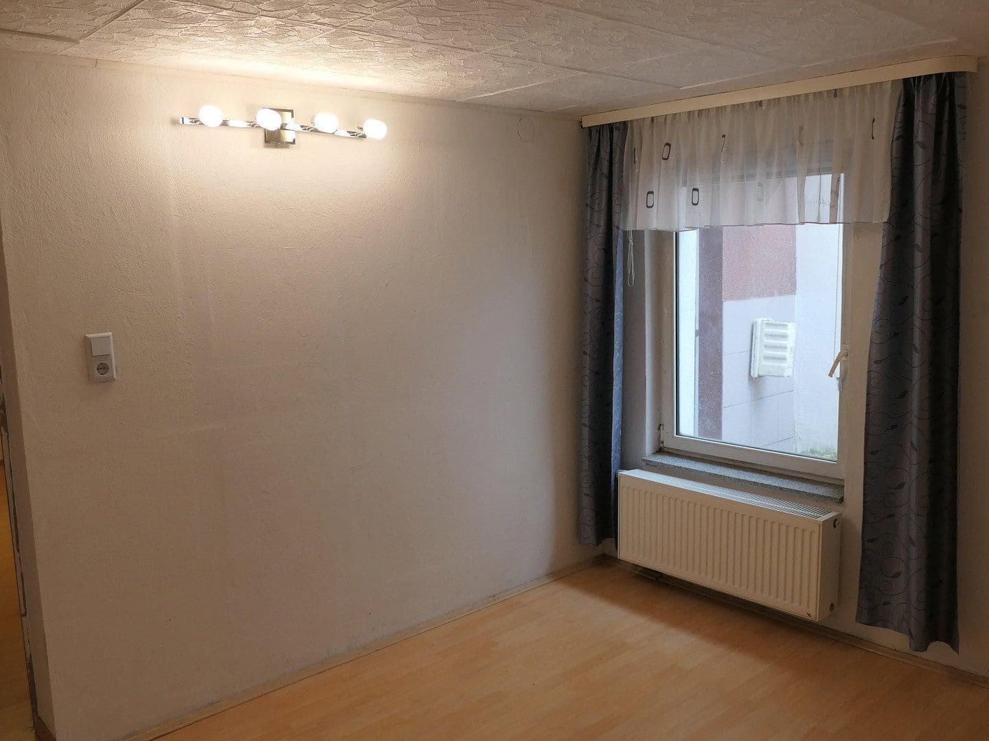 Predaj domu 138 m², pozemok 254 m², Halle, Sasko-Anhaltsko Predaj domu 138 m², pozemok 254 m², Halle, Sasko-Anhaltsko