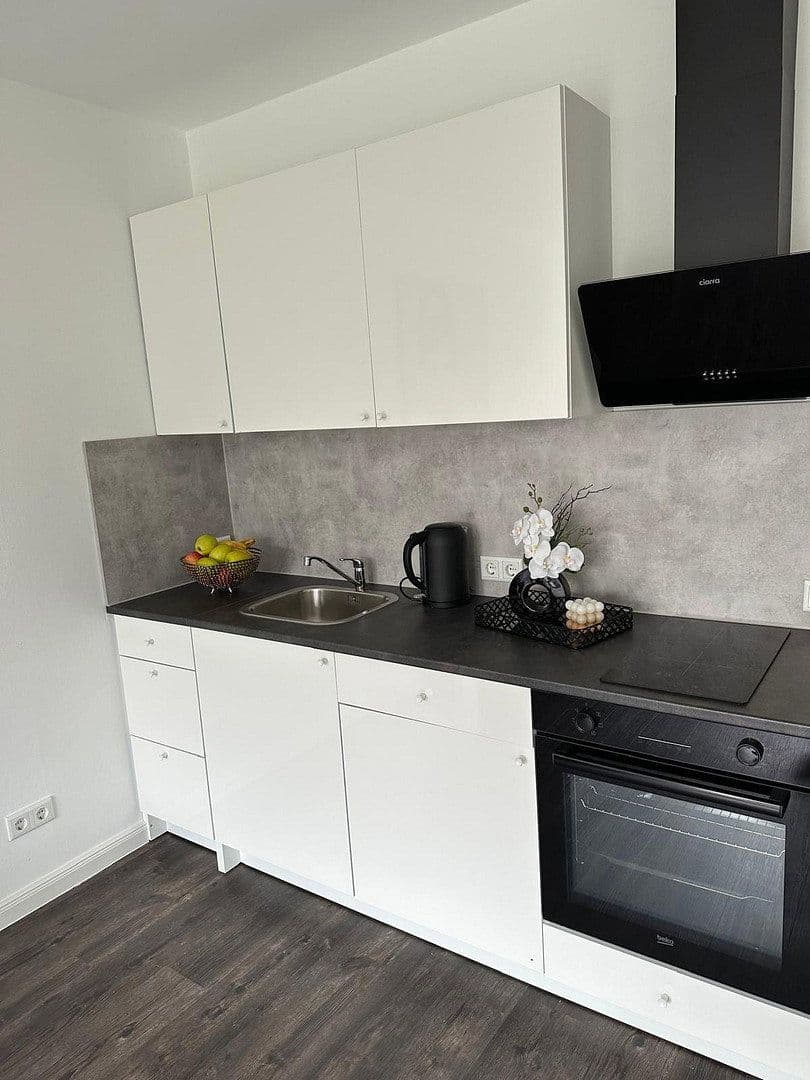 Prenájom bytu 1-izbový 37 m², Oberursel (Taunus), Hesensko Prenájom bytu 1-izbový 37 m², Oberursel (Taunus), Hesensko