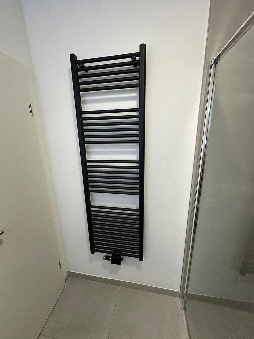 Prenájom bytu 1-izbový 37 m², Oberursel (Taunus), Hesensko Prenájom bytu 1-izbový 37 m², Oberursel (Taunus), Hesensko