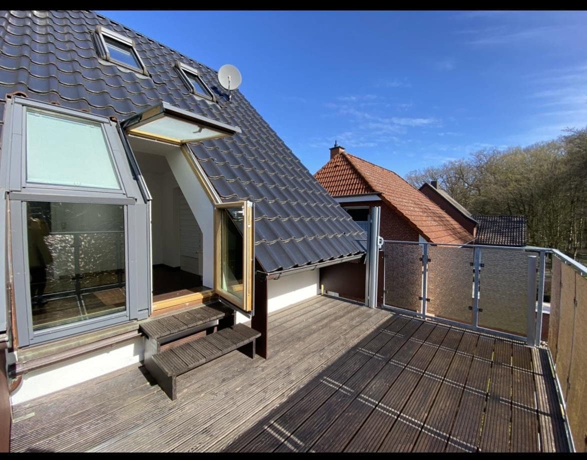 Prenájom bytu 4-izbový 80 m², Sehnde, Dolné Sasko Prenájom bytu 4-izbový 80 m², Sehnde, Dolné Sasko