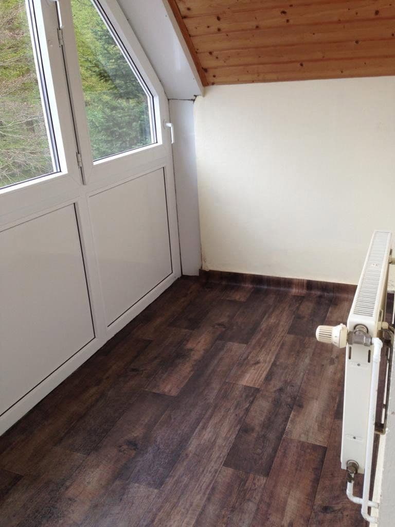 Prenájom bytu 4-izbový 80 m², Sehnde, Dolné Sasko Prenájom bytu 4-izbový 80 m², Sehnde, Dolné Sasko