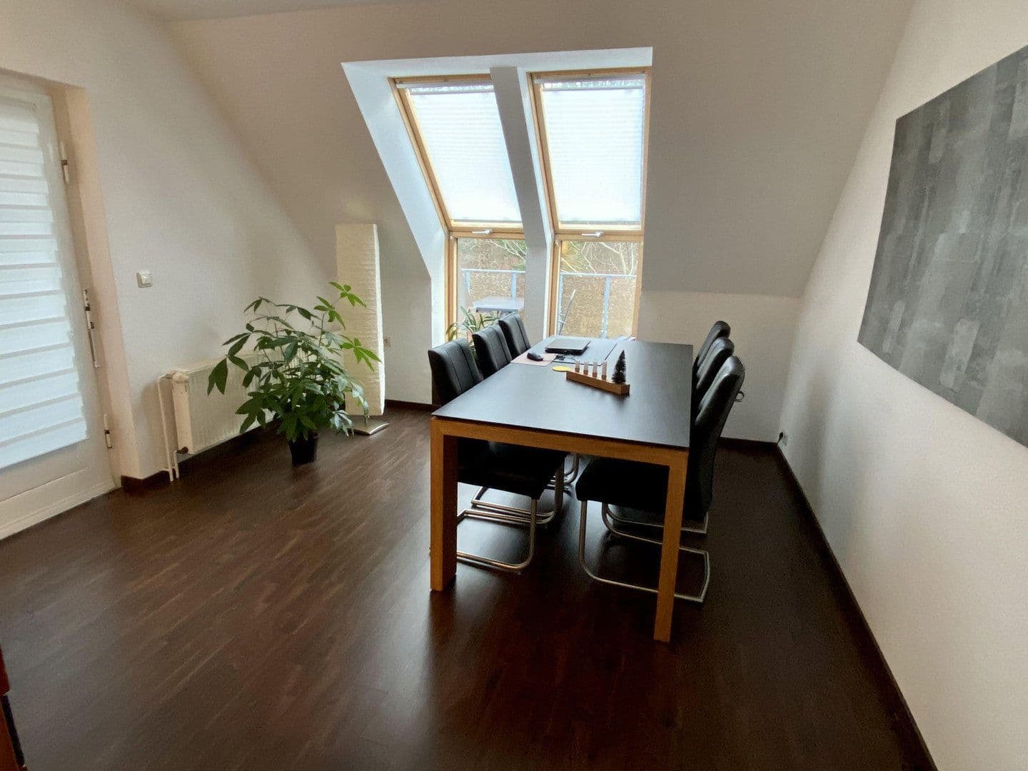 Prenájom bytu 4-izbový 80 m², Sehnde, Dolné Sasko Prenájom bytu 4-izbový 80 m², Sehnde, Dolné Sasko