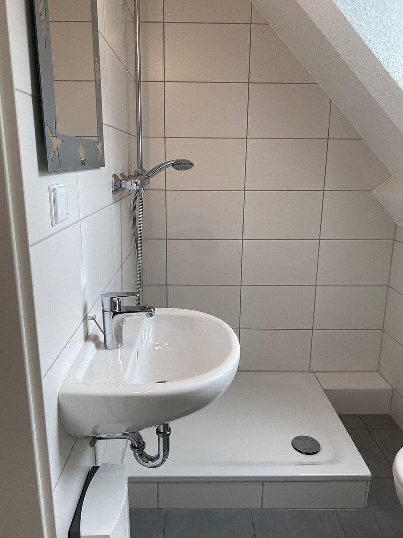 Prenájom bytu 4-izbový 80 m², Sehnde, Dolné Sasko Prenájom bytu 4-izbový 80 m², Sehnde, Dolné Sasko