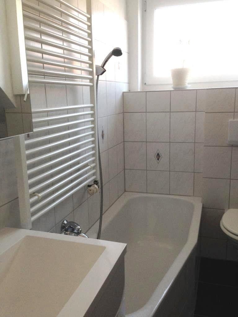 Prenájom bytu 4-izbový 80 m², Sehnde, Dolné Sasko Prenájom bytu 4-izbový 80 m², Sehnde, Dolné Sasko