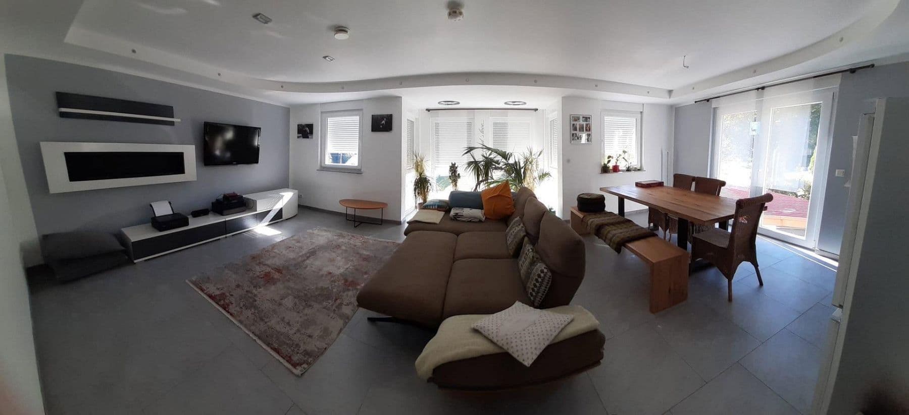 Predaj domu 185 m², pozemok 508 m², Talblick 2, Vöhrenbach, Bádensko-Wurttembersko Predaj domu 185 m², pozemok 508 m², Talblick 2, Vöhrenbach, Bádensko-Wurttembersko