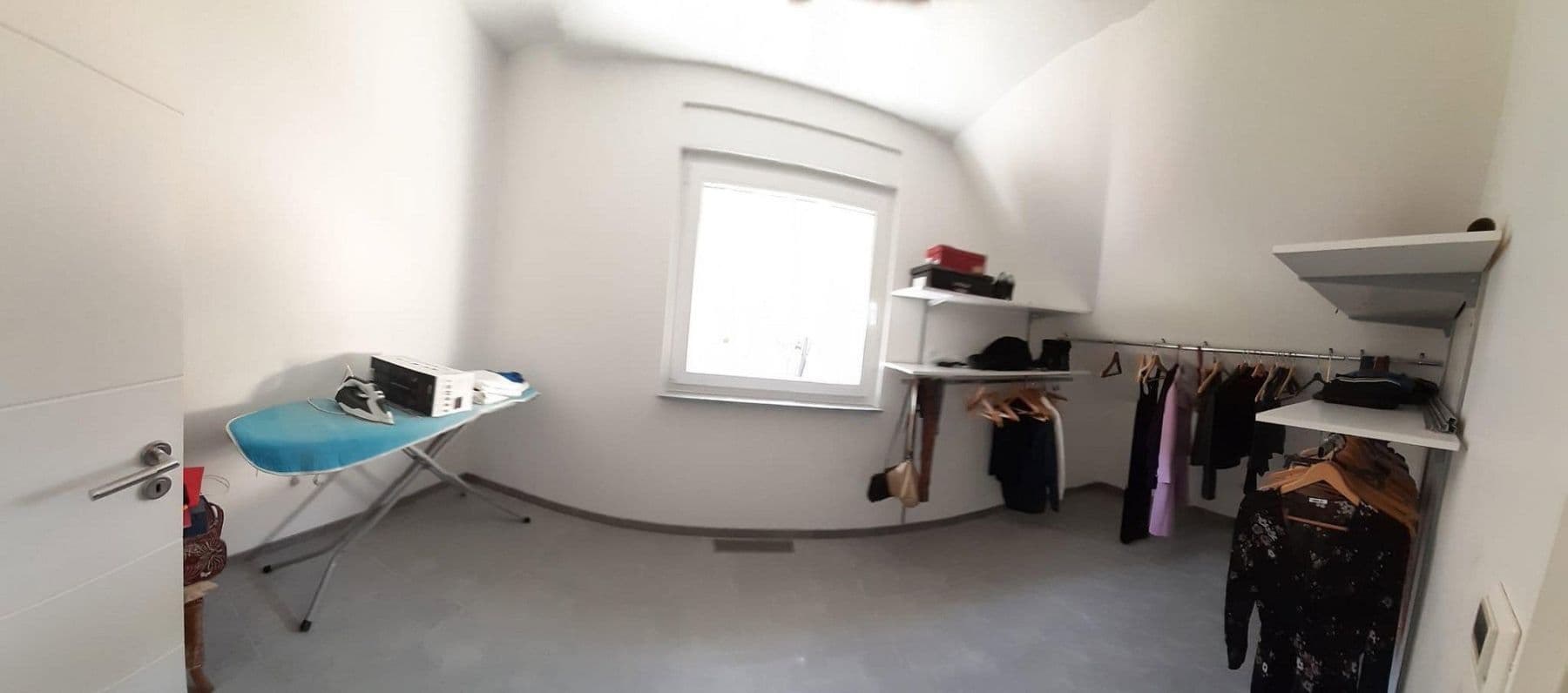 Predaj domu 185 m², pozemok 508 m², Talblick 2, Vöhrenbach, Bádensko-Wurttembersko Predaj domu 185 m², pozemok 508 m², Talblick 2, Vöhrenbach, Bádensko-Wurttembersko