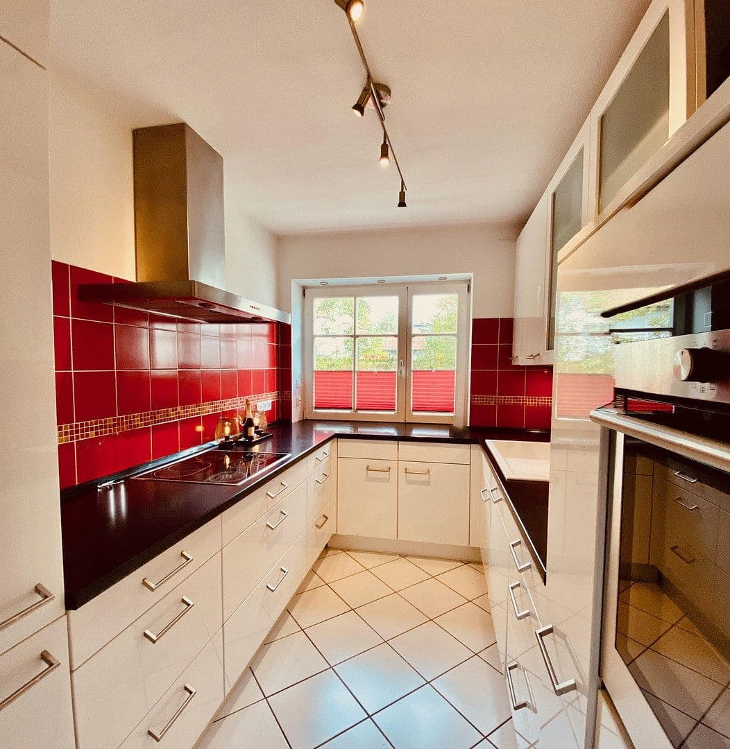Prenájom bytu 3-izbový 90 m², München, Bavorsko Prenájom bytu 3-izbový 90 m², München, Bavorsko
