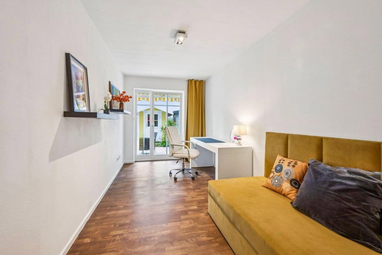 Prenájom bytu 3-izbový 90 m², München, Bavorsko Prenájom bytu 3-izbový 90 m², München, Bavorsko