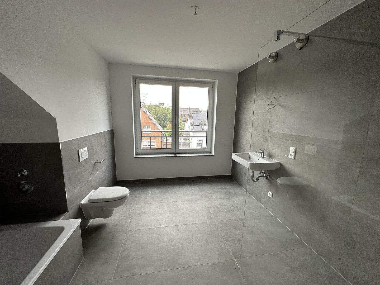Prenájom bytu 4-izbový 116 m², Bachstraße 10, Bergheim, Severné Porýnie - Westfálsko Prenájom bytu 4-izbový 116 m², Bachstraße 10, Bergheim, Severné Porýnie - Westfálsko