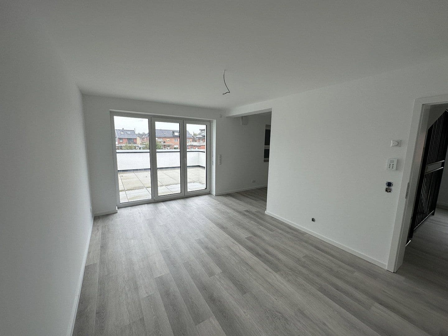 Prenájom bytu 4-izbový 116 m², Bachstraße 10, Bergheim, Severné Porýnie - Westfálsko Prenájom bytu 4-izbový 116 m², Bachstraße 10, Bergheim, Severné Porýnie - Westfálsko