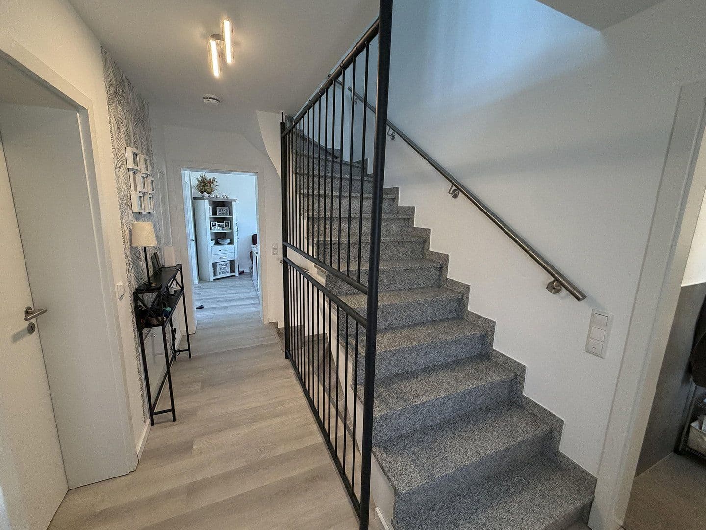 Prenájom bytu 4-izbový 116 m², Bachstraße 10, Bergheim, Severné Porýnie - Westfálsko Prenájom bytu 4-izbový 116 m², Bachstraße 10, Bergheim, Severné Porýnie - Westfálsko