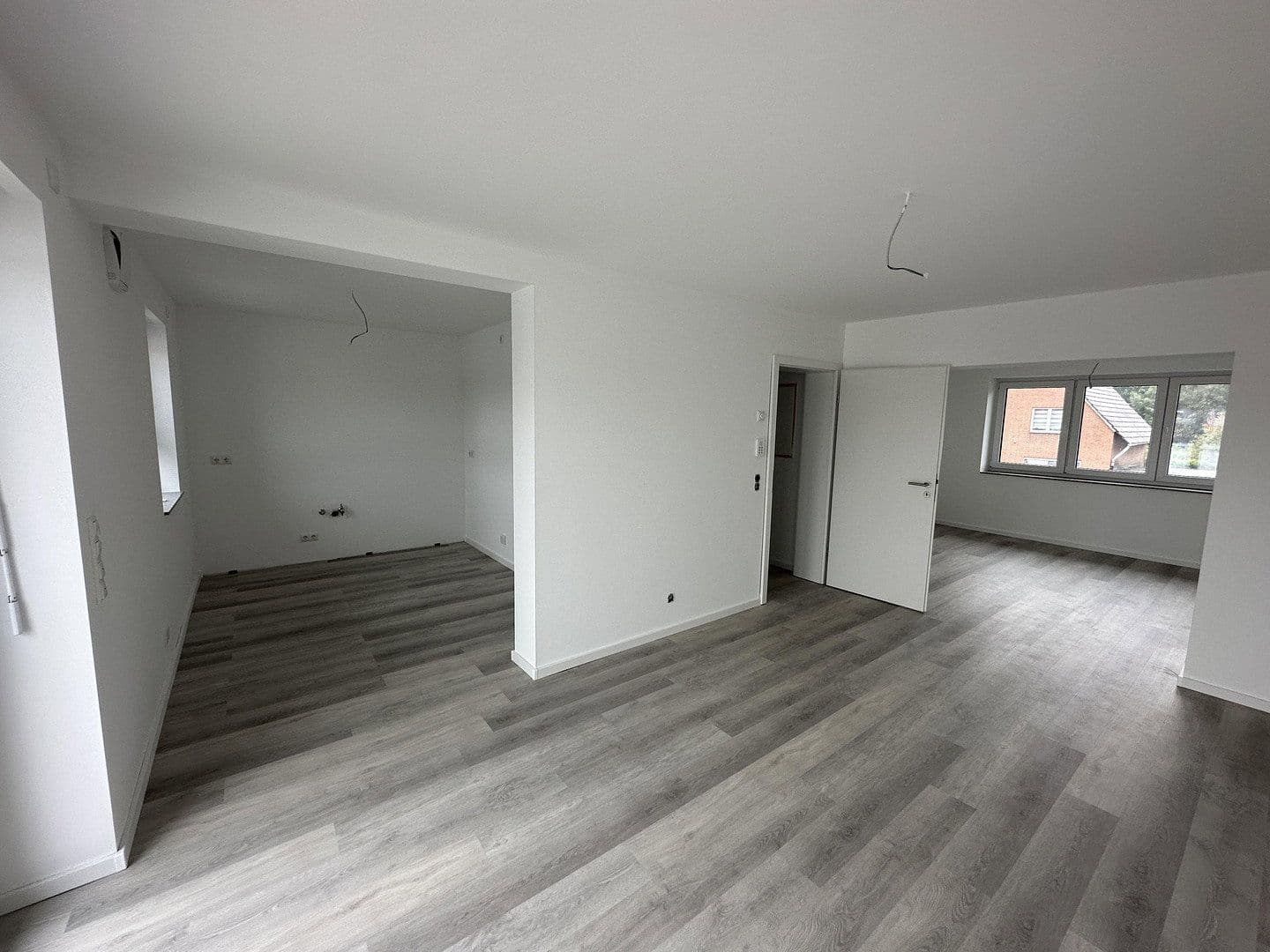 Prenájom bytu 4-izbový 116 m², Bachstraße 10, Bergheim, Severné Porýnie - Westfálsko Prenájom bytu 4-izbový 116 m², Bachstraße 10, Bergheim, Severné Porýnie - Westfálsko
