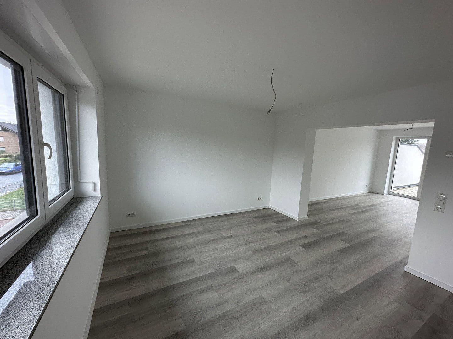 Prenájom bytu 4-izbový 116 m², Bachstraße 10, Bergheim, Severné Porýnie - Westfálsko Prenájom bytu 4-izbový 116 m², Bachstraße 10, Bergheim, Severné Porýnie - Westfálsko