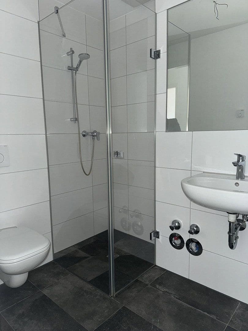 Prenájom bytu 3-izbový 92 m², Stresemannstraße / Ahornweg, Frechen, Severné Porýnie - Westfálsko Prenájom bytu 3-izbový 92 m², Stresemannstraße / Ahornweg, Frechen, Severné Porýnie - Westfálsko