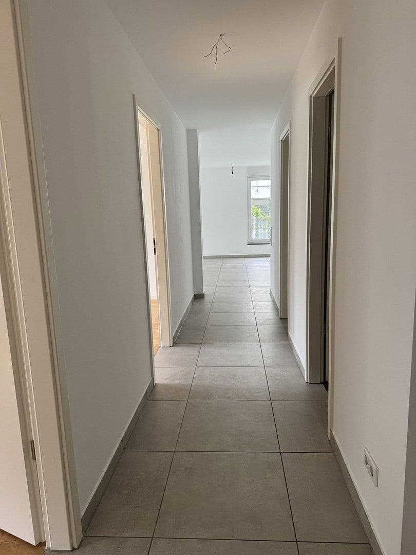 Prenájom bytu 3-izbový 92 m², Stresemannstraße / Ahornweg, Frechen, Severné Porýnie - Westfálsko Prenájom bytu 3-izbový 92 m², Stresemannstraße / Ahornweg, Frechen, Severné Porýnie - Westfálsko