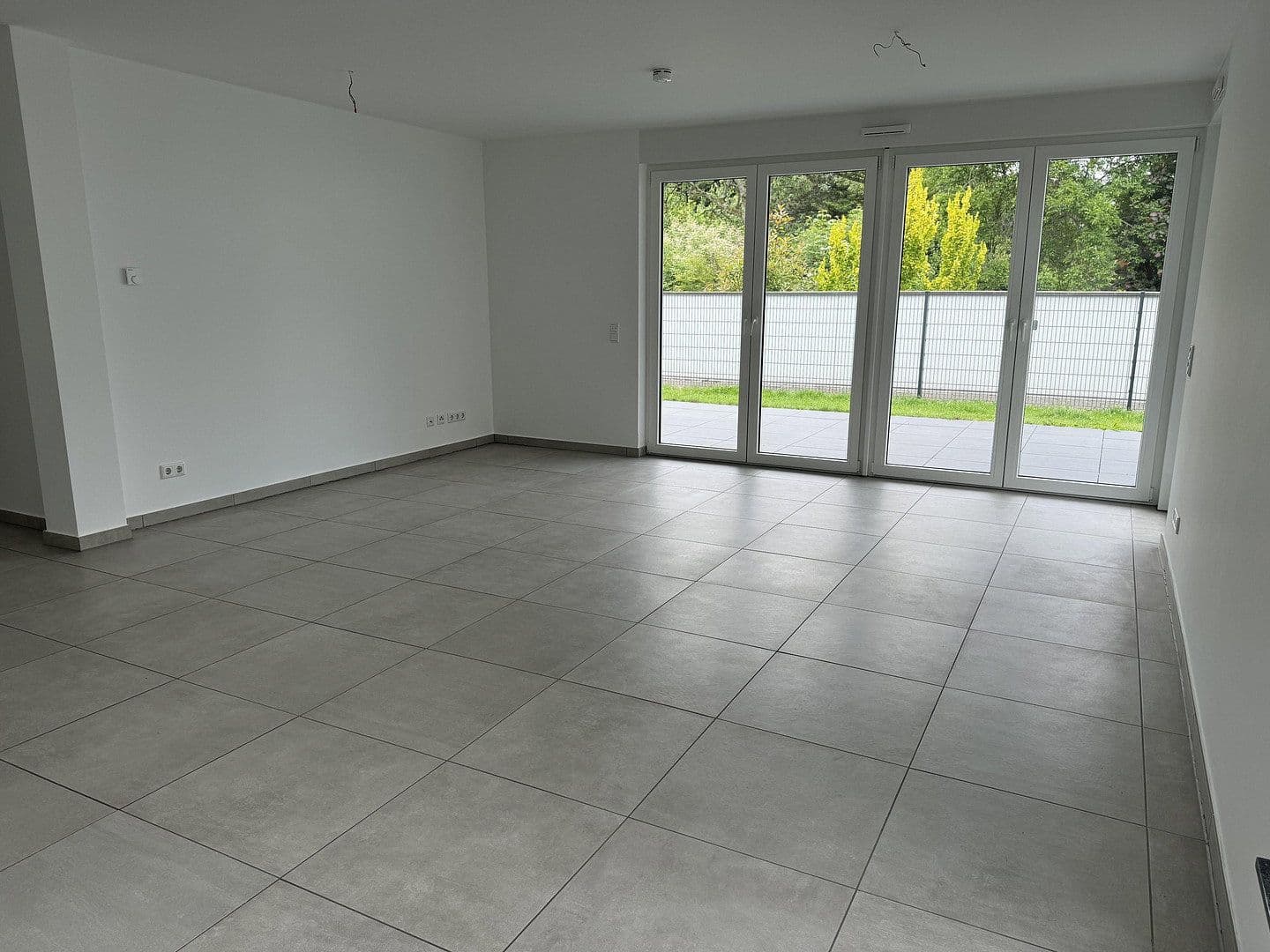 Prenájom bytu 3-izbový 92 m², Stresemannstraße / Ahornweg, Frechen, Severné Porýnie - Westfálsko Prenájom bytu 3-izbový 92 m², Stresemannstraße / Ahornweg, Frechen, Severné Porýnie - Westfálsko