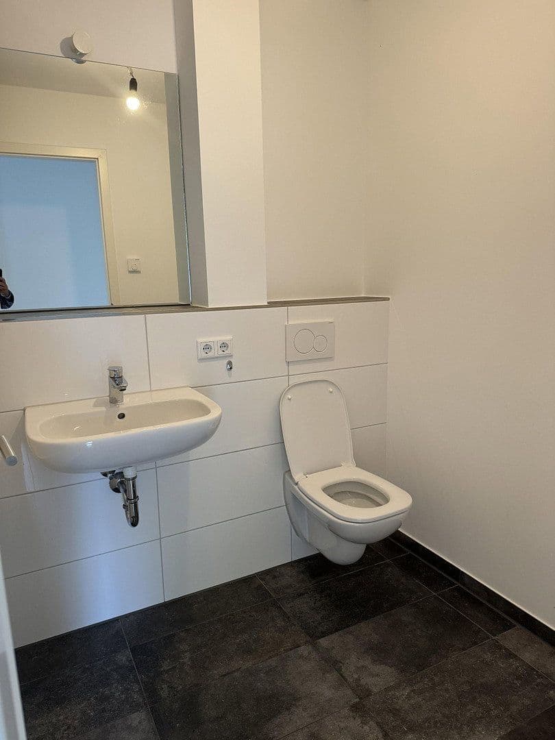 Prenájom bytu 3-izbový 92 m², Stresemannstraße / Ahornweg, Frechen, Severné Porýnie - Westfálsko Prenájom bytu 3-izbový 92 m², Stresemannstraße / Ahornweg, Frechen, Severné Porýnie - Westfálsko