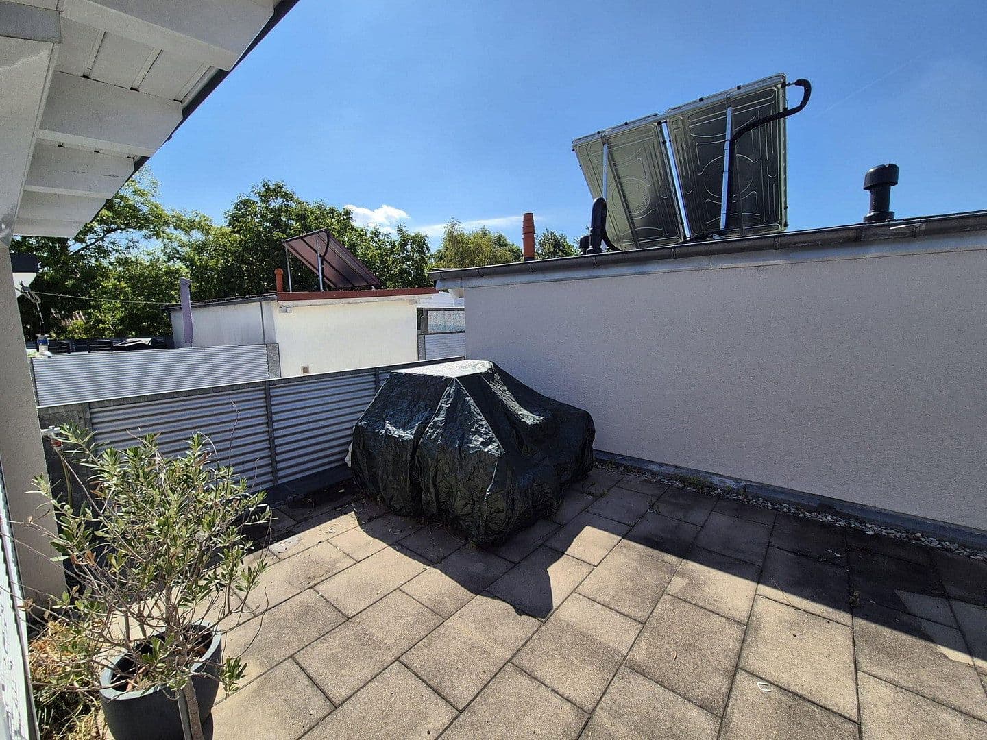 Prenájom domu 136 m², pozemok 100 m², Schwaikheimer Str. 19/2, Winnenden, Bádensko-Wurttembersko Prenájom domu 136 m², pozemok 100 m², Schwaikheimer Str. 19/2, Winnenden, Bádensko-Wurttembersko