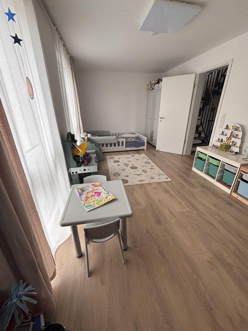 Prenájom domu 140 m², pozemok 170 m², Paderborn, Severné Porýnie - Westfálsko Prenájom domu 140 m², pozemok 170 m², Paderborn, Severné Porýnie - Westfálsko